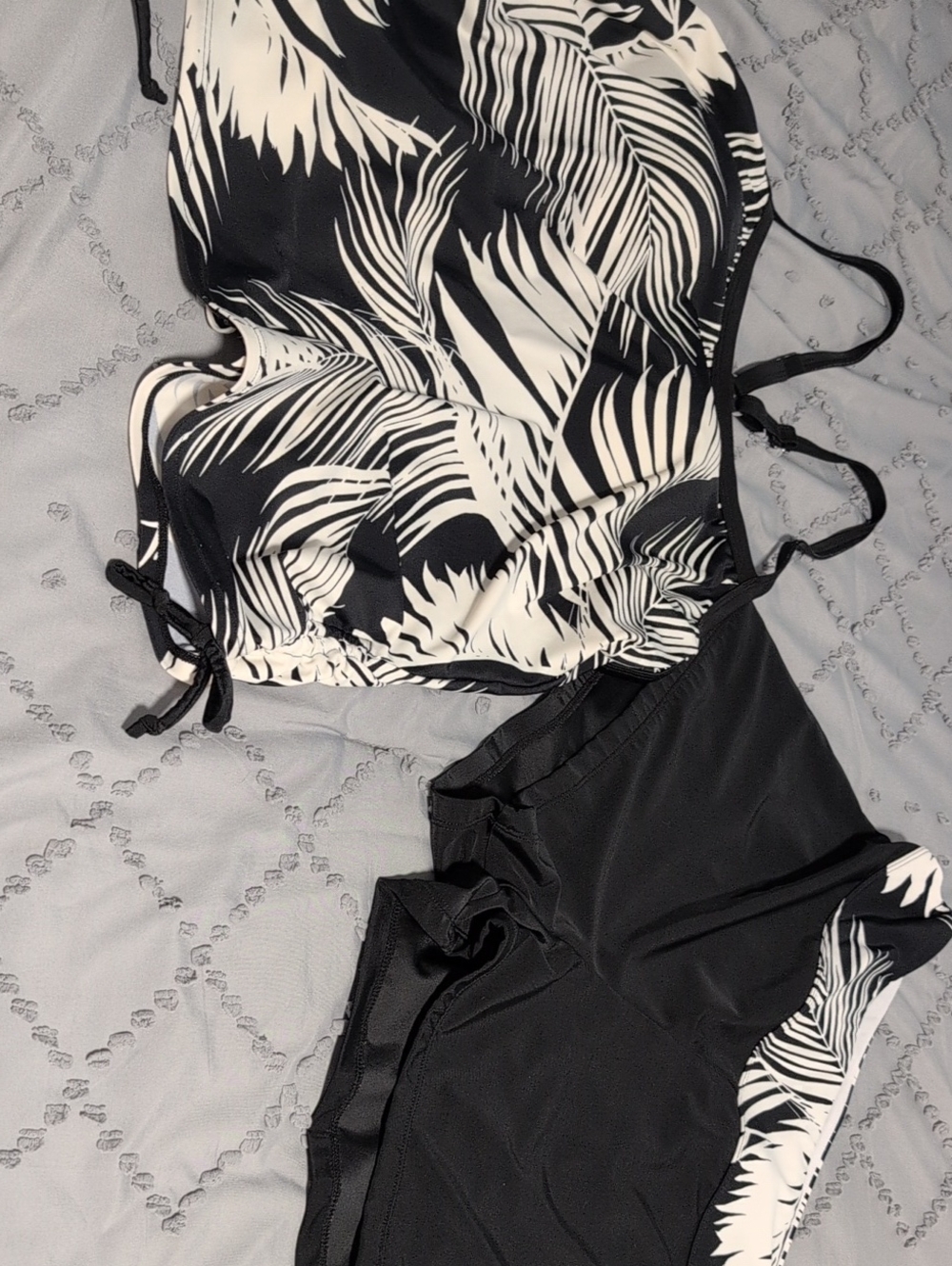 Black & White Palm Print Women’s Tankini Swim Set